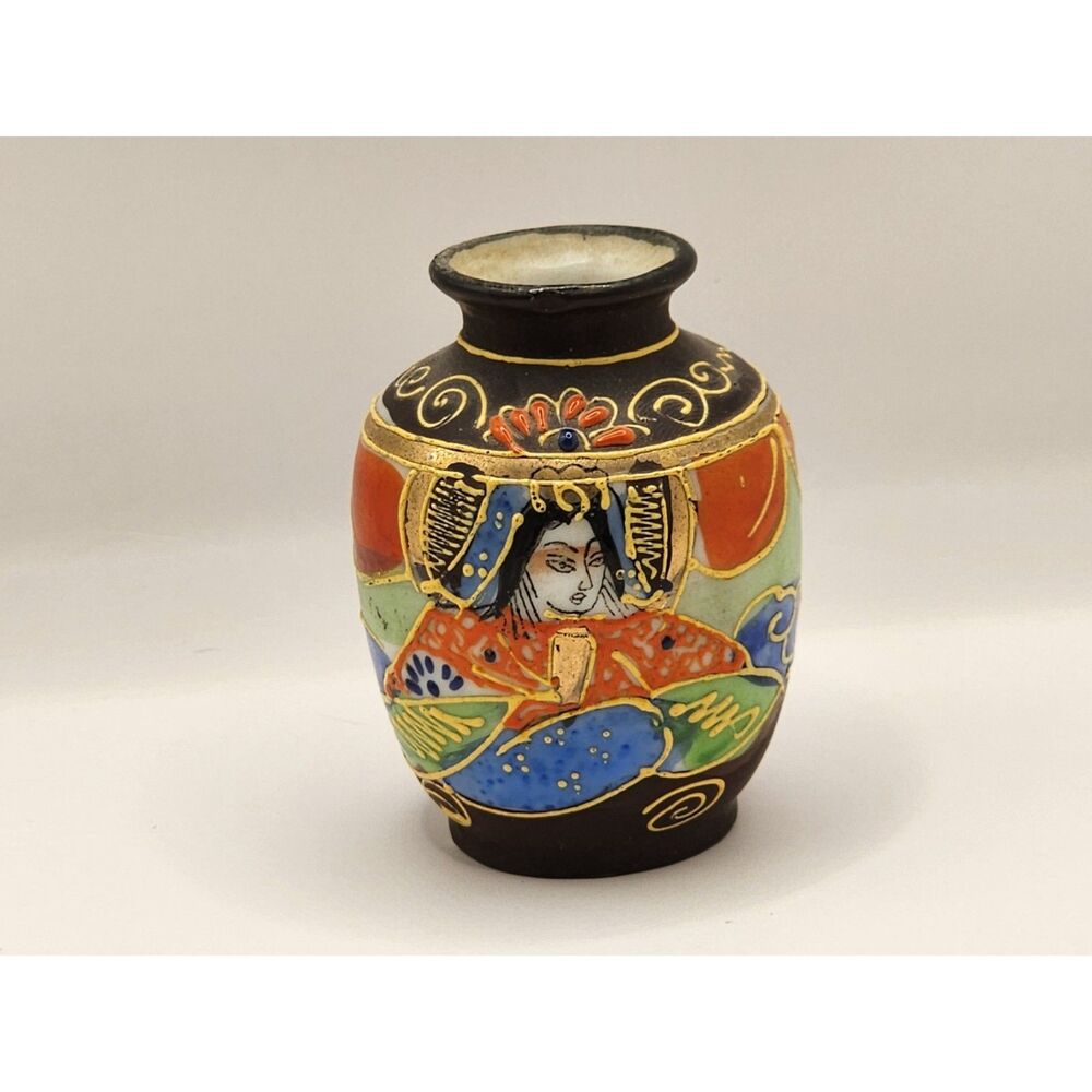 Japan Satsuma Style Mini Bud Vase Geisha Figural Green Orange Gold Gilt 3 in